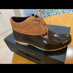 Tommy Hilfiger rain/snow boots